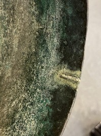 Een paar bronzen rituele 'Dou' vaten, Chenghua, volgens inscriptie gedateerd 1480