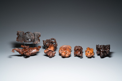 Six various Chinese carved wooden statues, 19/20th C.