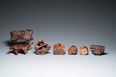 Six various Chinese carved wooden statues, 19/20th C.