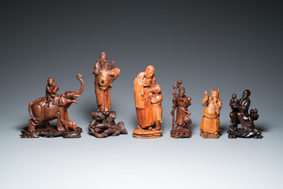 Six various Chinese carved wooden statues, 19/20th C.