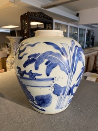Een Chinese blauw-witte 'kylin' pot, Shunzhi