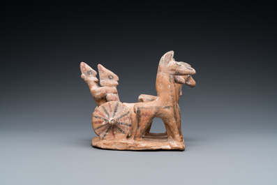 Groupe en terre cuite peinte figurant une cal&egrave;che aux chevaux, Chypre, ca. 8&egrave;me av. J.-C.