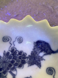 Three Chinese leaf-shaped brush washers in blue and white, blanc de Chine and sancai enamels, 18/19th C.