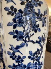 A large Chinese blue and white rouleau vase with floral design, Kangxi