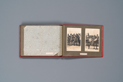 Casimir Zagourski (1883-1944): Album met 90 zwart-witfoto's uit de serie 'L'Afrique qui dispara&icirc;t', 1e helft 20e eeuw