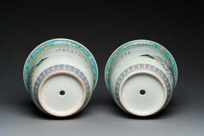 A Chinese famille rose rouleau vase and a pair of jardini&egrave;res, 20th C.
