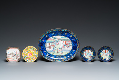 Belle collection de bols et de coupes en &eacute;maux de Canton, Chine, Qianlong et post&eacute;rieur