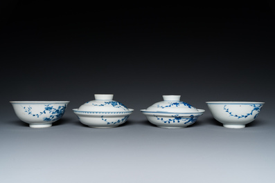 Een paar Chinese blauw-witte dekselkommen, een paar borden en zes kommen, Guangxu merk en periode