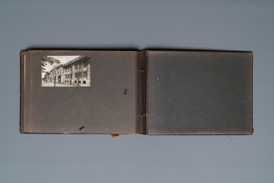 Een album met foto's van een bezoek aan China tijdens de Culturele Revolutie, ca. 1965