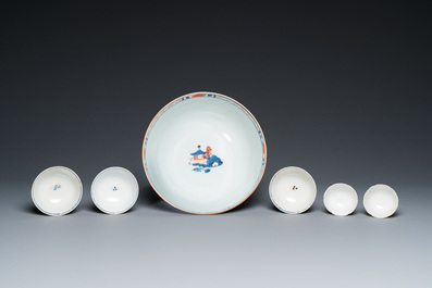 Belle collection de porcelaines de Chine, la majorit&eacute; en bleu et blanc, Kangxi et post&eacute;rieur