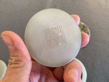A pair of Chinese jade bangles, a pair of pendants and a box with cover, 19/20th C.