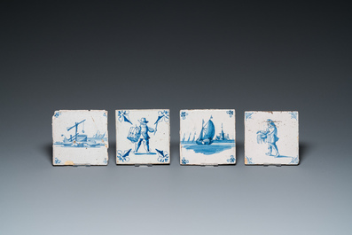 39 diverse blauw-witte Delftse tegels, 17e eeuw en later