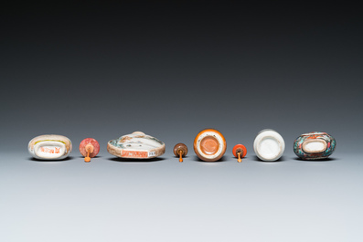 Five Chinese famille rose snuff bottles, 19/20th C.