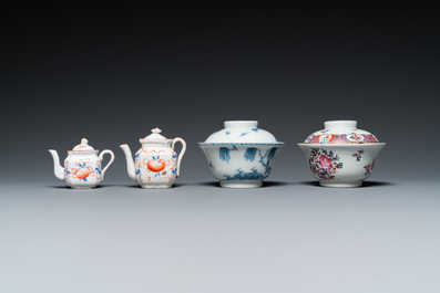 Een uitgebreide collectie overwegend blauw-wit en famille rose Chinees porselein, Kangxi en later