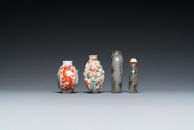 Four Chinese famille rose and inside-painted glass snuff bottles, 19/20th C.