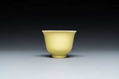 A Chinese monochrome yellow-glazed cup, Guangxu mark, 20th C.