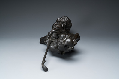 A large Japanese bronze okimono of a musician, Shinpūsei 森風聲作 mark, Meiji, 19th C.