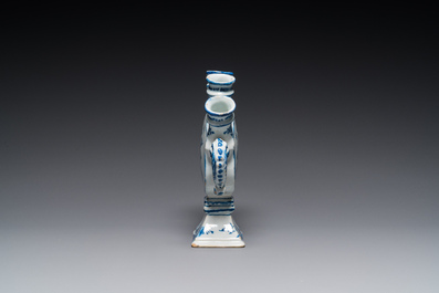 A blue and white Dutch Delft tulip vase with fine floral design, 18th C.