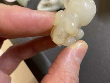 Five Chinese jade carvings, 19/20th C.