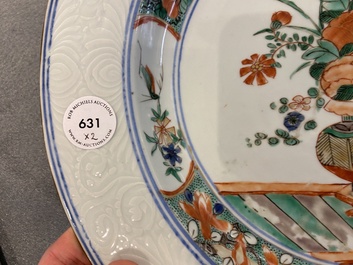 A pair of Chinese famille verte dishes with underglaze border design, Kangxi