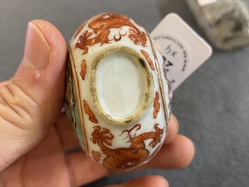 Four Chinese famille rose and inside-painted glass snuff bottles, 19/20th C.