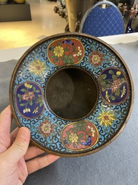 A Chinese cloisonn&eacute; spittoon or 'zhadou', Qianlong