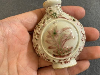 Nine Chinese porcelain snuff bottles, 19/20th C.