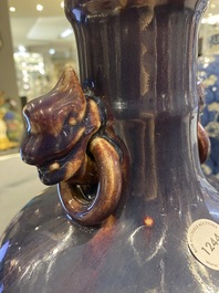 Vase de forme bouteille en porcelaine de Chine &agrave; &eacute;mail flamb&eacute;, Qianlong