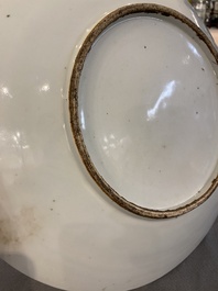 A Chinese famille verte 'lotus pond' dish, 19th C.