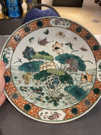 A Chinese famille verte 'lotus pond' dish, 19th C.