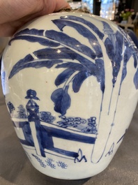 Een Chinese blauw-witte 'kylin' pot, Shunzhi