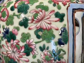 A pair of Chinese famille rose 'court scene' vases, 19th C.