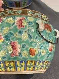 Een Chinese famille rose 'kamcheng' dekselkom voor de Straits of Peranakan markt, 19e eeuw