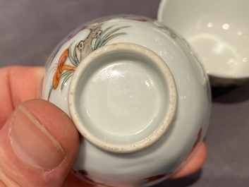 Cinq bols en porcelaine de Chine famille rose &agrave; d&eacute;cor de neuf p&ecirc;ches et une coupe aux poires de baumier, marque de Ju Ren Tang 居仁堂製, 19/20&egrave;me