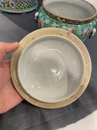 Een Chinese famille rose 'kamcheng' dekselkom voor de Straits of Peranakan markt, 19e eeuw