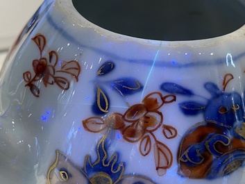 Six th&eacute;i&egrave;res en porcelaine de Chine en bleu et blanc, famille verte et de style Imari, Kangxi/Yongzheng