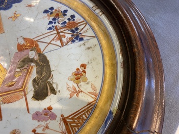 A large Chinese rose-Imari 'tea drinkers' dish, Yongzheng
