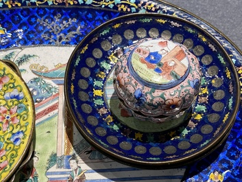 Belle collection de bols et de coupes en &eacute;maux de Canton, Chine, Qianlong et post&eacute;rieur