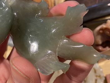 20 sculptures en corail, jade, pierre &agrave; savon et autres pierres, Chine, 19/20&egrave;me