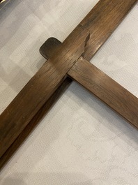 A Chinese foldable huali wooden book stand with brass mounts, Qing