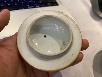 Six Chinese blue and white and famille rose porcelain wares, Kangxi and later