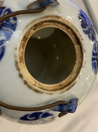 Six Chinese blue and white and famille rose porcelain wares, Kangxi and later