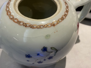 Six Chinese blue and white and famille rose porcelain wares, Kangxi and later