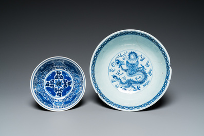 Drie Chinese famille rose schotels en twee kommen, Qianlong en later