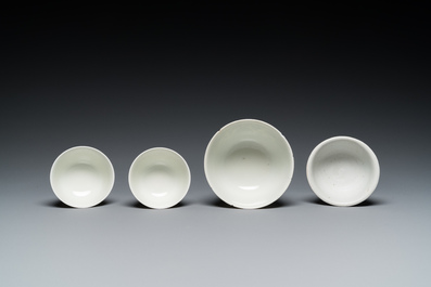 Un bol sur piedouche en porcelaine de Chine famille rose, un bol en bleu et blanc et une paire en doucai, Yongzheng et post&eacute;rieur