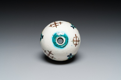 Ornement &agrave; suspendre en fa&iuml;ence polychrome de Kutahya, la Turquie, 19&egrave;me