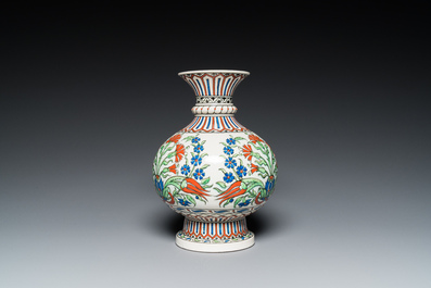 Vase de style Iznik, Samson, France, 19&egrave;me