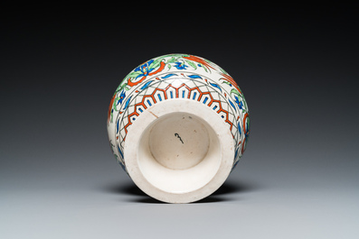 Vase de style Iznik, Samson, France, 19&egrave;me