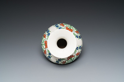 Vase de style Iznik, Samson, France, 19&egrave;me
