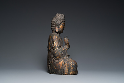 Een grote Chinese vergulde houten Boeddha, Qing
